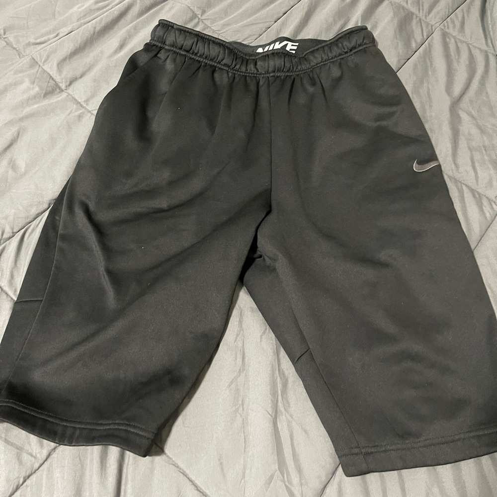 Nike 3/4 pants size medium. Grey/Black